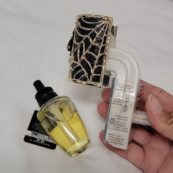 New Bath & Body Works Halloween Gemstone Spider Web Nightlight Plug In w Refill - Picture 3 of 6